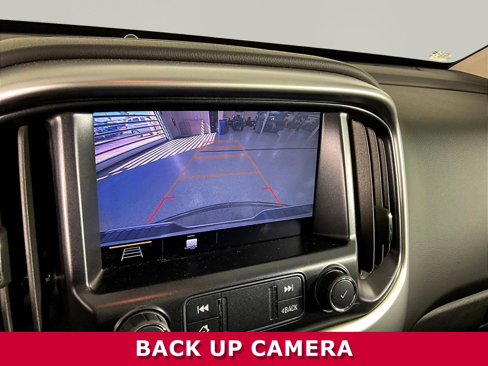Used 2019 Chevrolet Colorado LT w/ LT Convenience Package AWD/4WD image 14