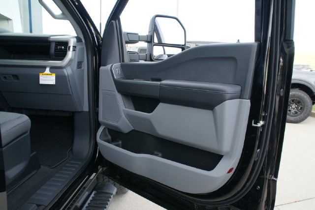 New 2026 Ford F350 XL w/ STX Appearance Package AWD/4WD image 33