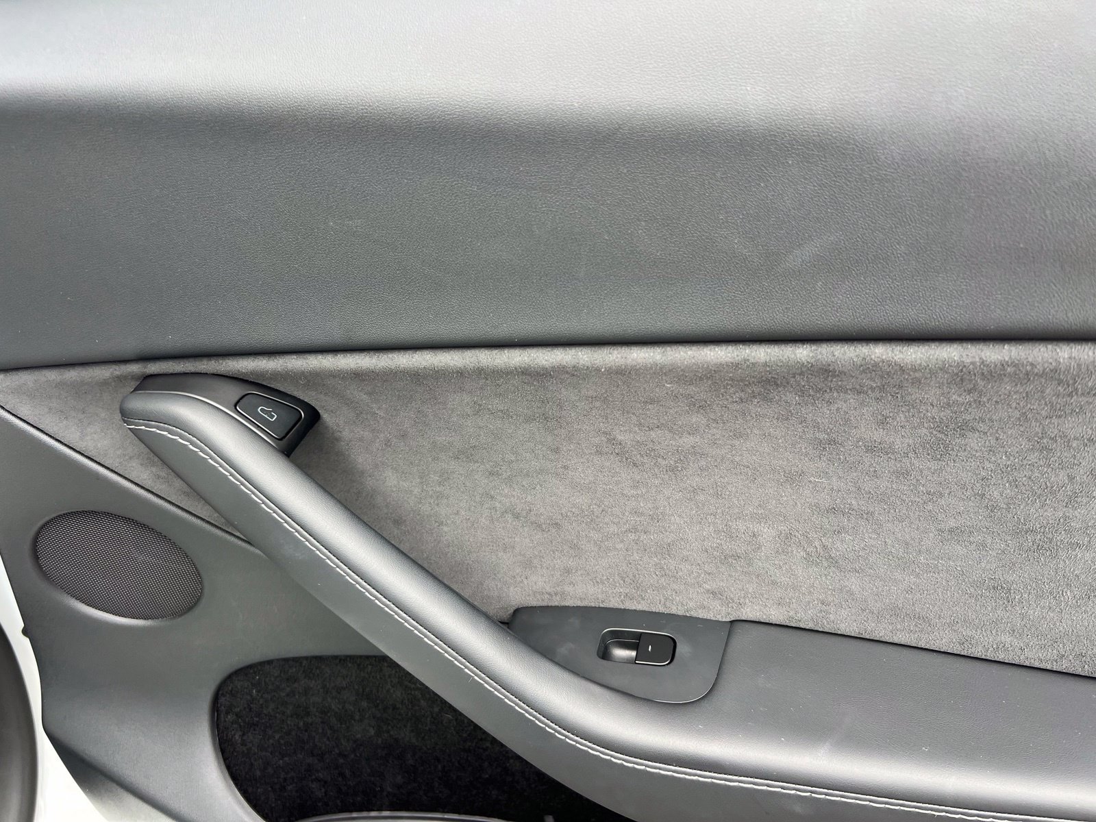 Used 2025 Tesla Model Y Long Range RWD image 55