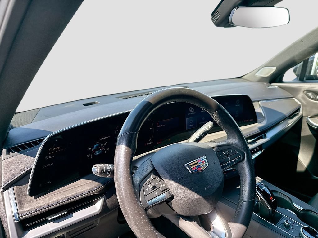 Used 2024 Cadillac XT4 Sport FWD image 11