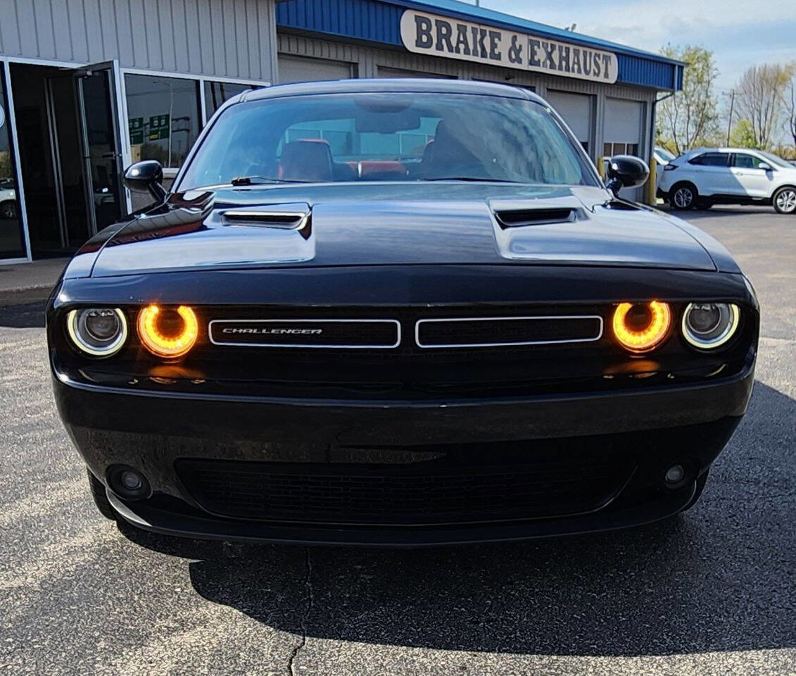Used 2016 Dodge Challenger SXT Plus RWD image 11