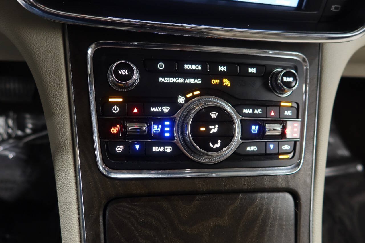 Used 2020 Lincoln Continental Reserve FWD image 35