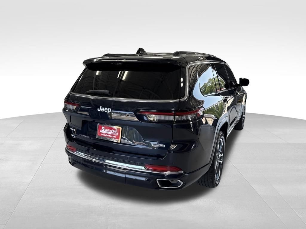 Used 2024 Jeep Grand Cherokee L Overland w/ Advanced Protech Group III AWD/4WD image 8