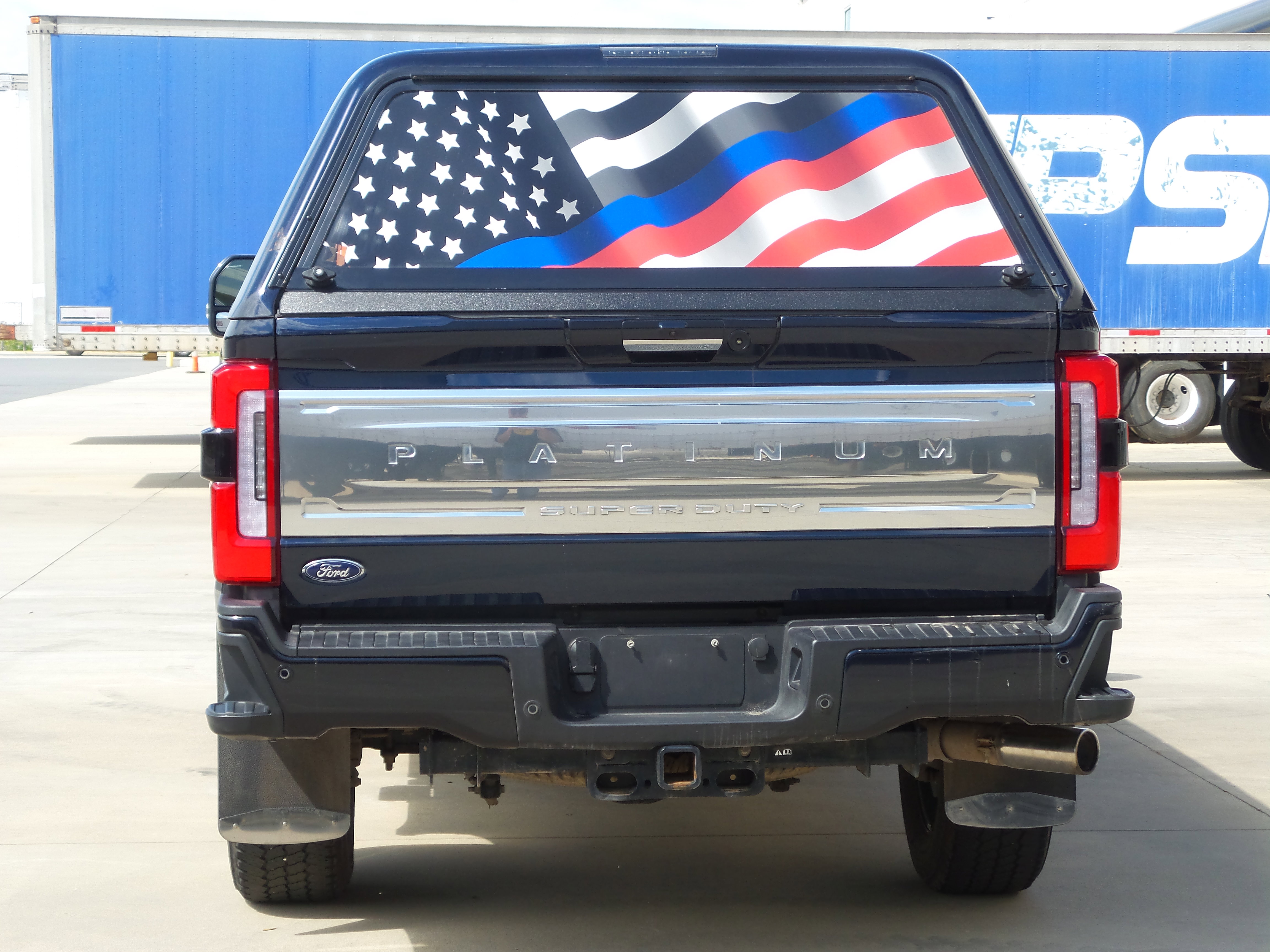 Used 2024 Ford F350 Platinum w/ FX4 Off-Road Package image 7