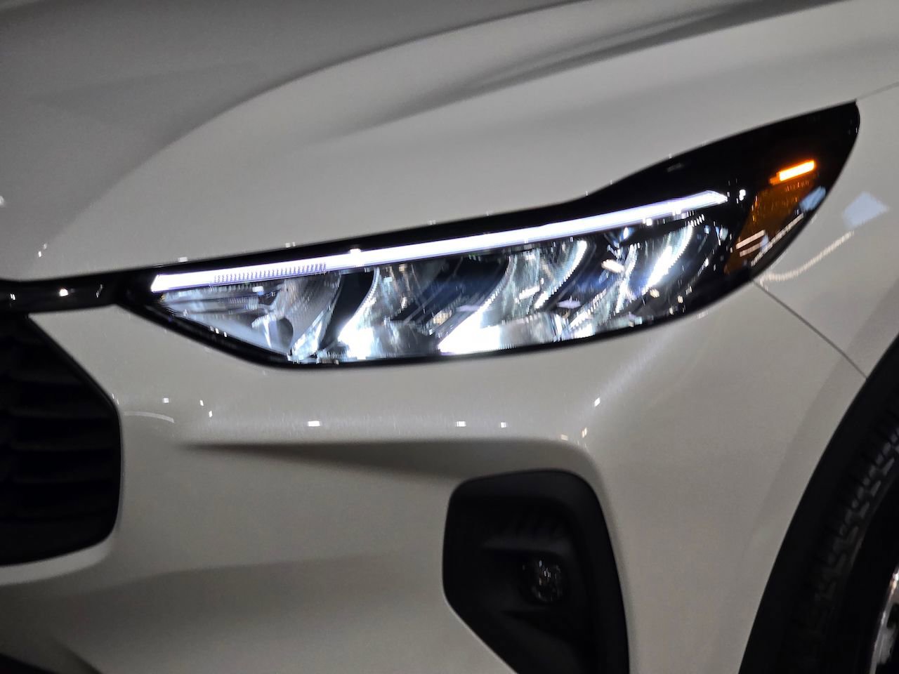 New 2026 Ford Escape SE w/ Class II Trailer Tow Package image 14