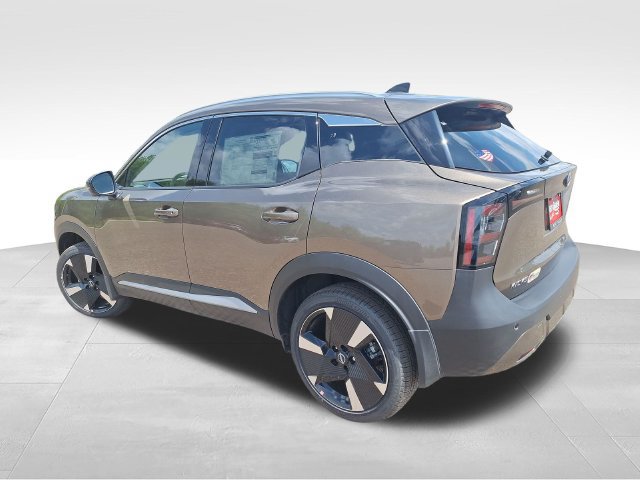 New 2026 Nissan Kicks SR w/ SR Premium Package FWD image 5