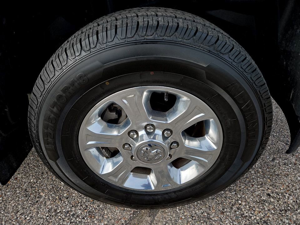 Used 2019 RAM 3500 Big Horn image 35