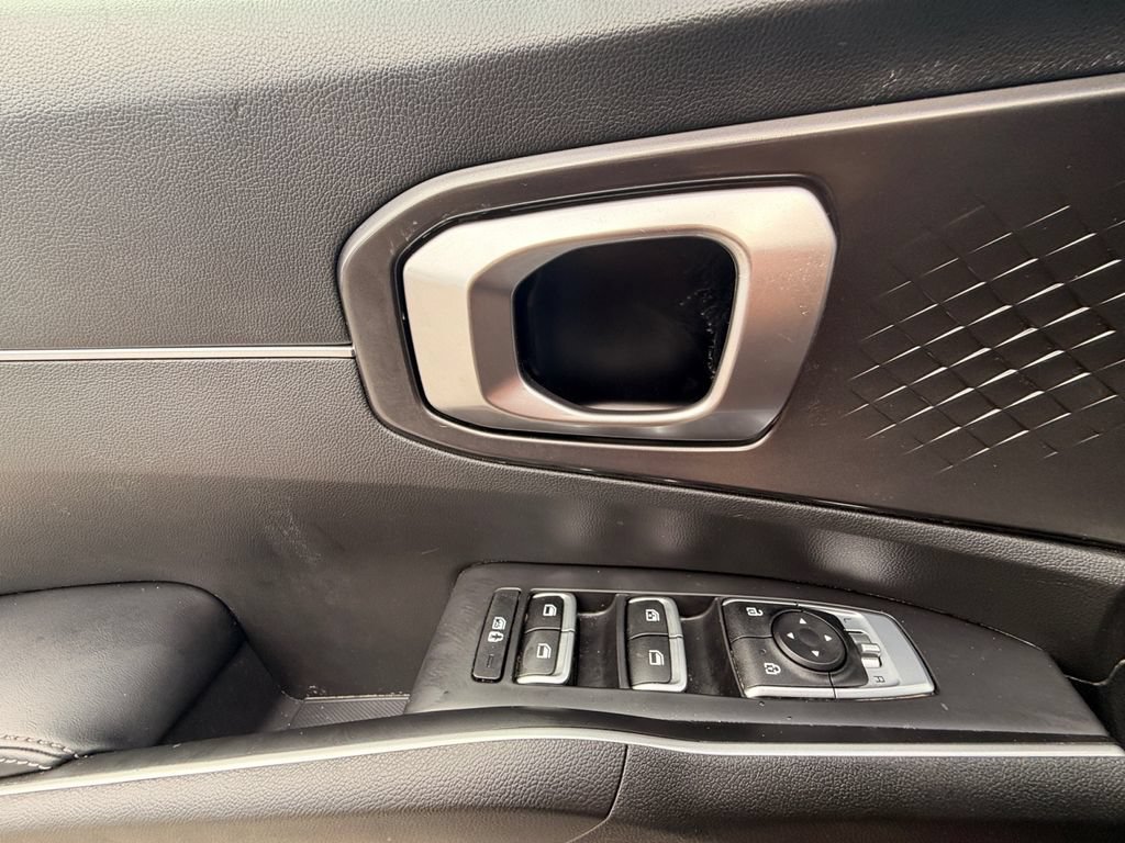 Used 2021 Kia Sorento S w/ Panoramic Sunroof Package AWD/4WD image 26