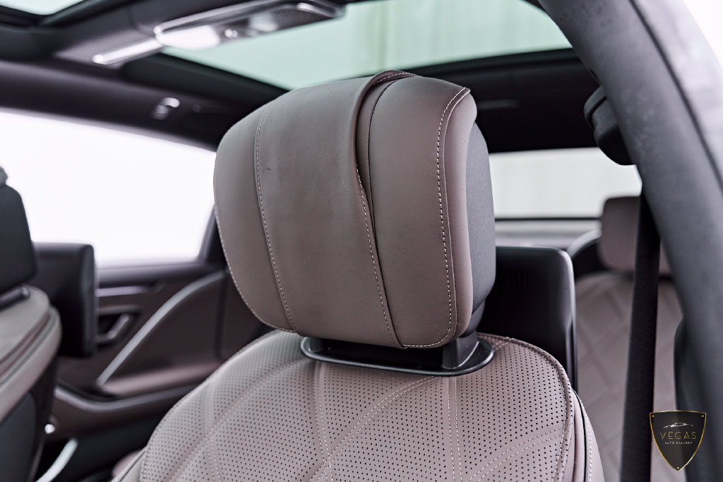 Used 2024 Mercedes-Benz Maybach S 680 4MATIC image 55