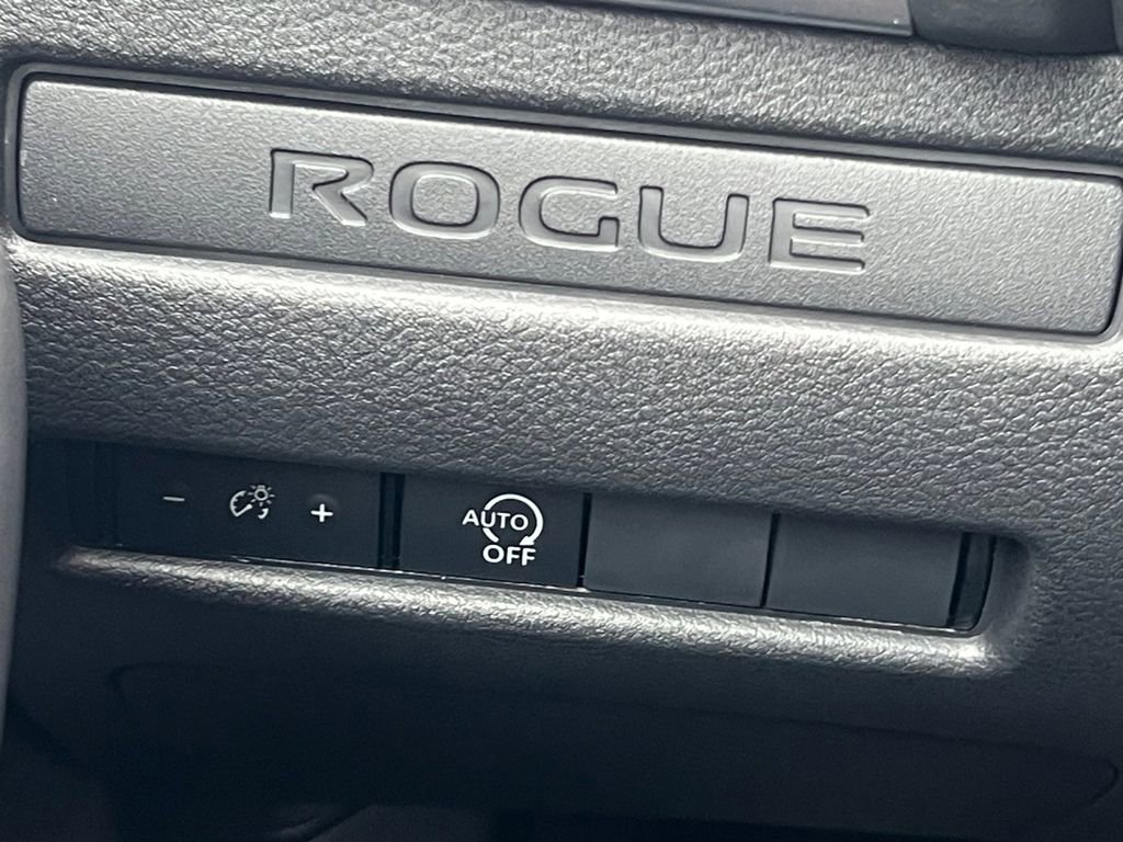 Certified 2026 Nissan Rogue S FWD image 25