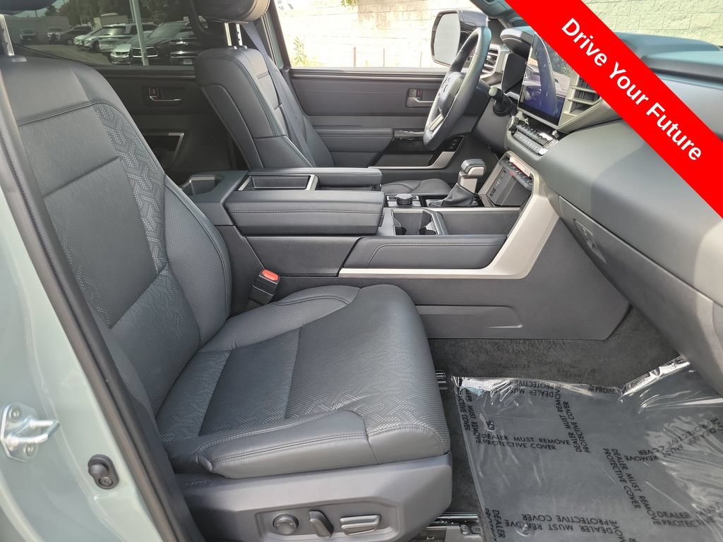 Used 2025 Toyota Tundra Limited AWD/4WD image 21