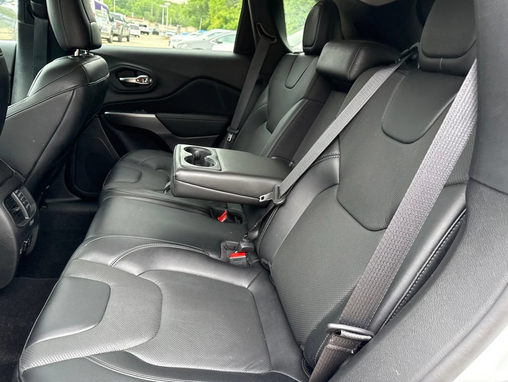 Used 2022 Jeep Cherokee Latitude Lux FWD image 40