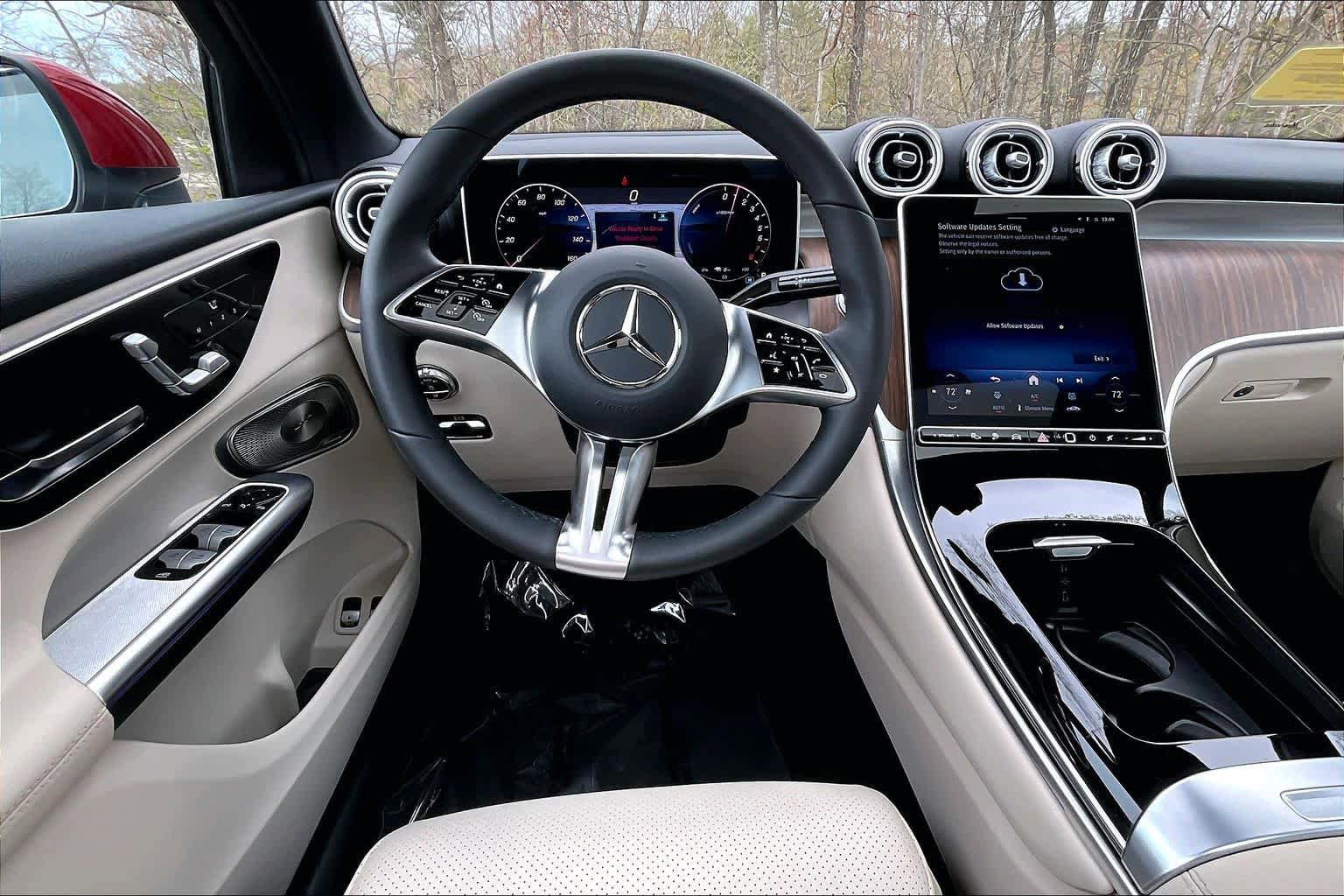Used 2026 Mercedes-Benz GLC 350e 4MATIC image 6