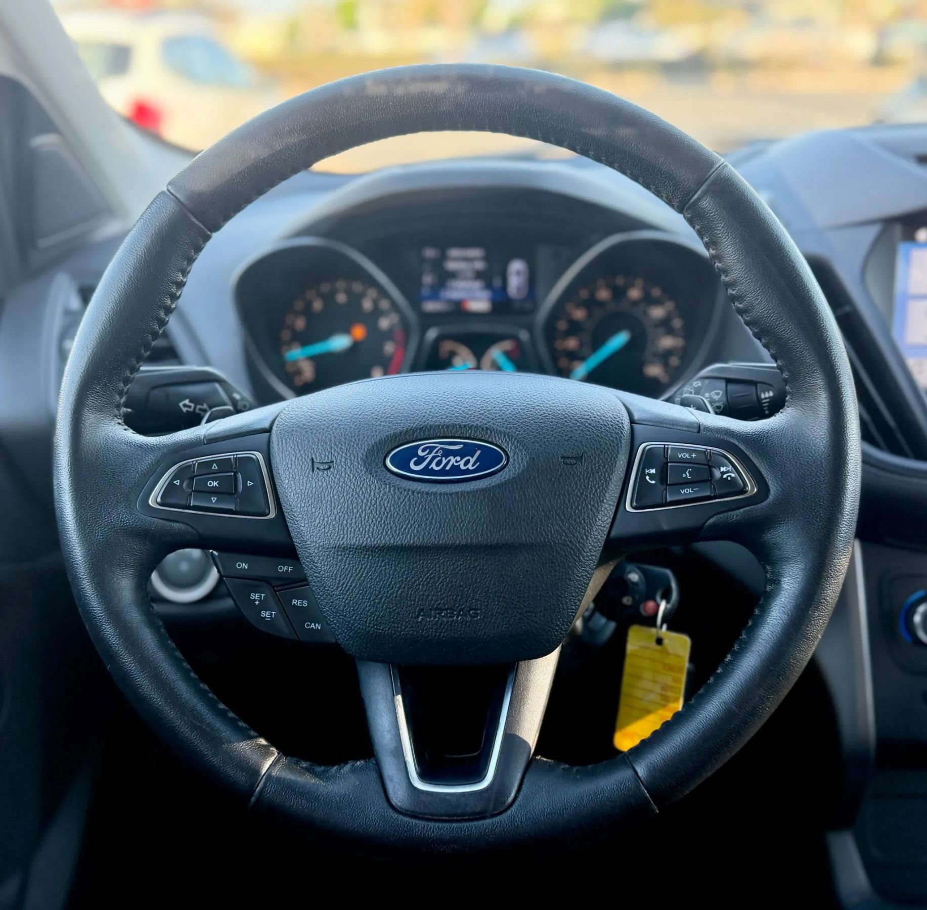 Used 2017 Ford Escape SE w/ SE Leather Comfort Package image 18