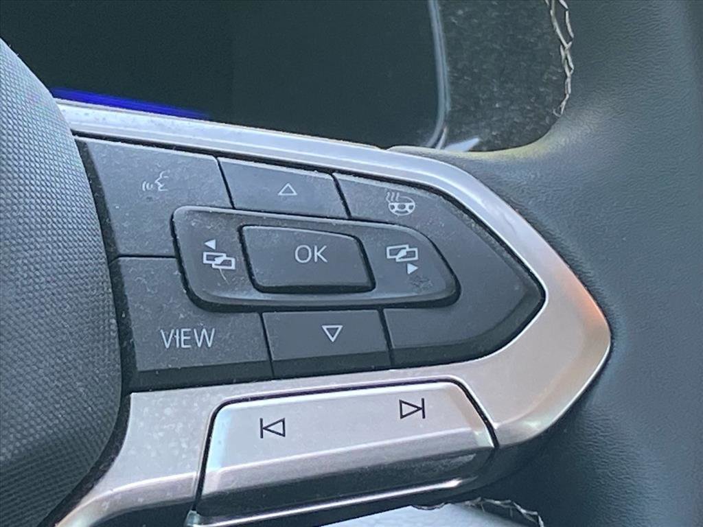 Used 2022 Volkswagen Taos S w/ IQ Drive S Package FWD image 4