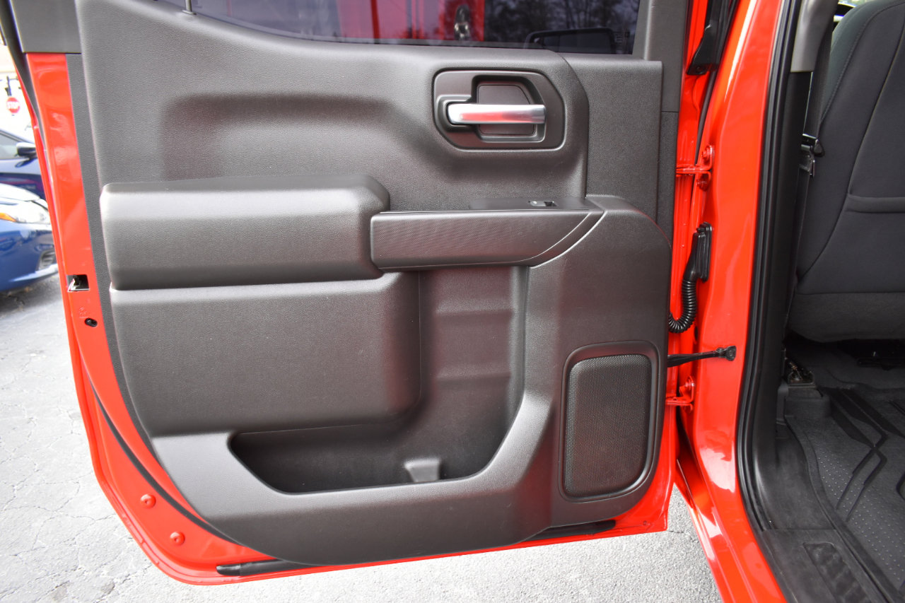 Used 2019 Chevrolet Silverado 1500 LT w/ Texas Edition image 37