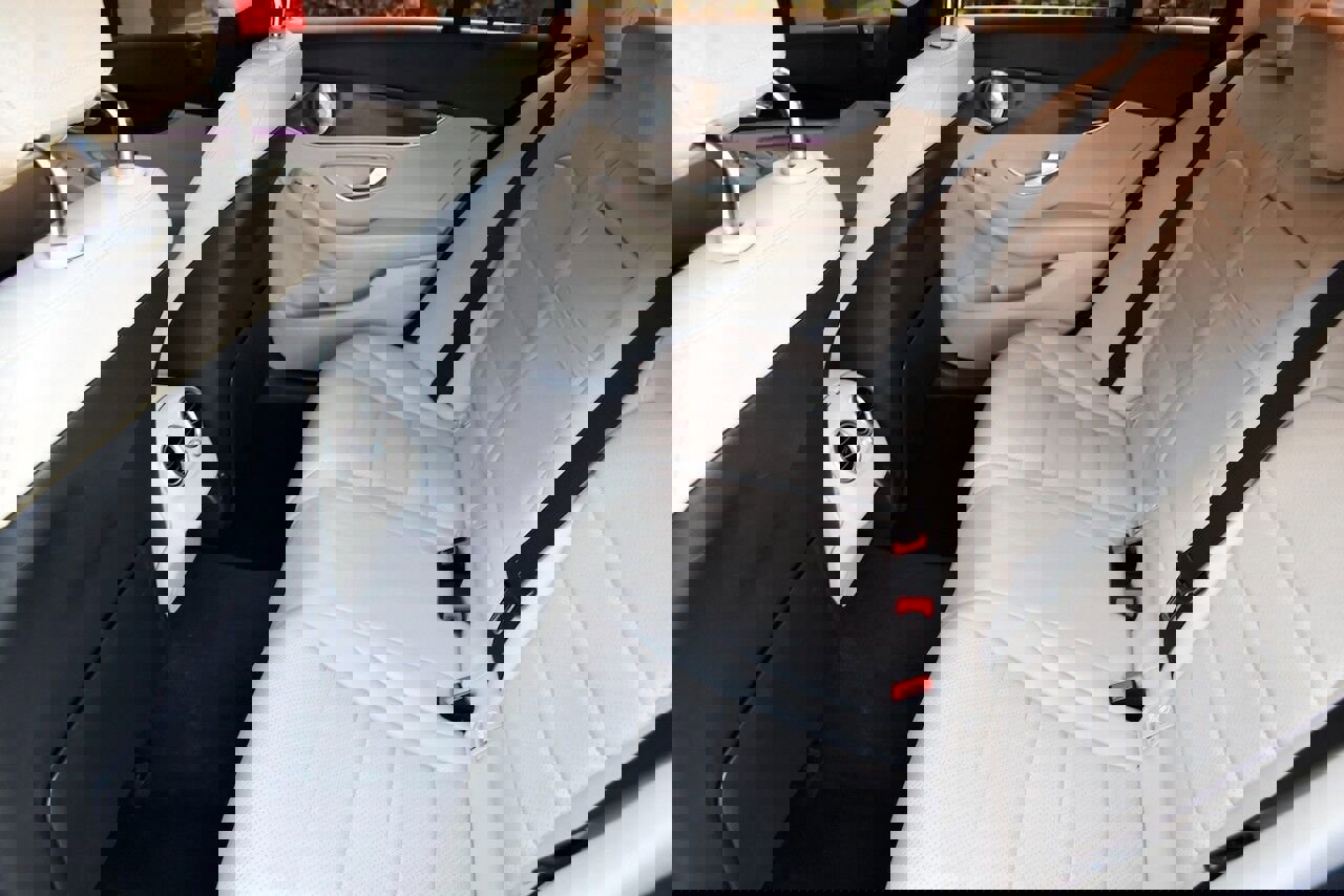 Used 2021 Mercedes-Benz C 300 4MATIC Sedan w/ Premium Package image 10