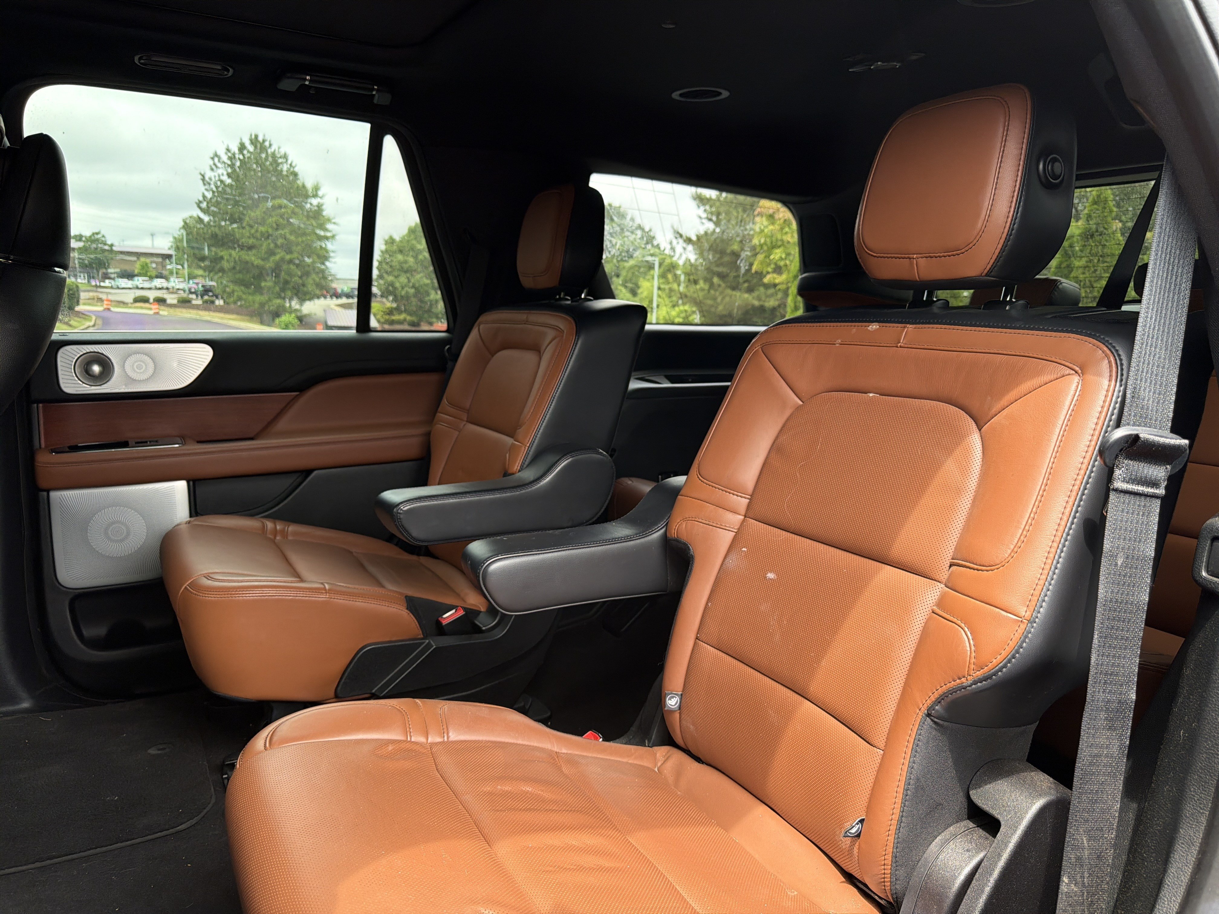 Used 2020 Lincoln Navigator Reserve w/ Luxury Package AWD/4WD image 8