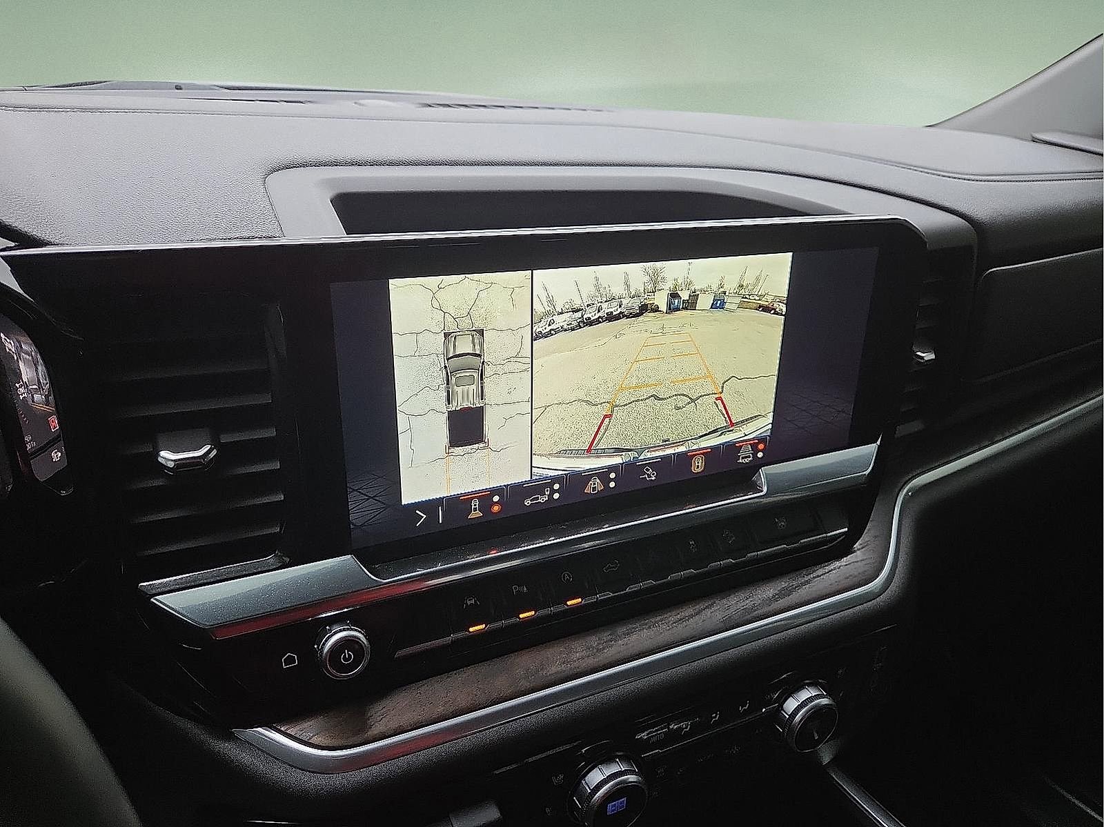 Used 2025 GMC Sierra 1500 SLT w/ SLT Premium Plus Package AWD/4WD image 17