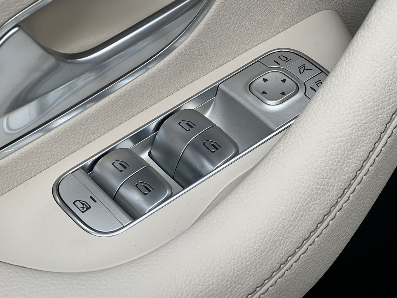 New 2026 Mercedes-Benz GLS 450 4MATIC image 20