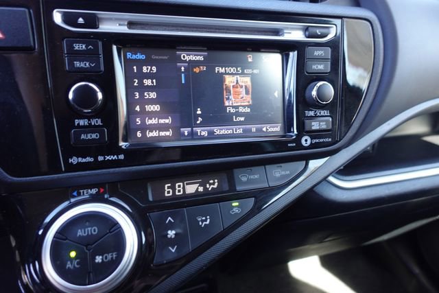 Certified 2016 Toyota Prius C Three image 18