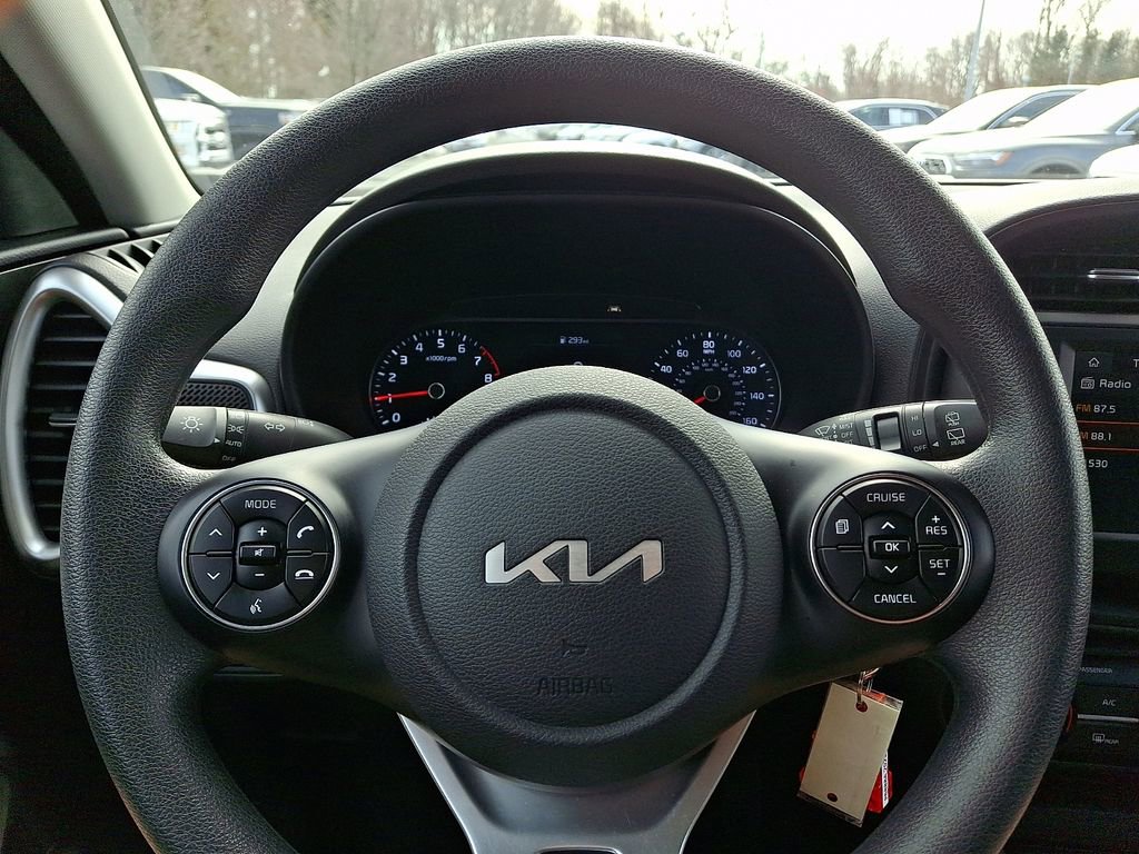 Used 2022 Kia Soul LX w/ Technology Package image 25