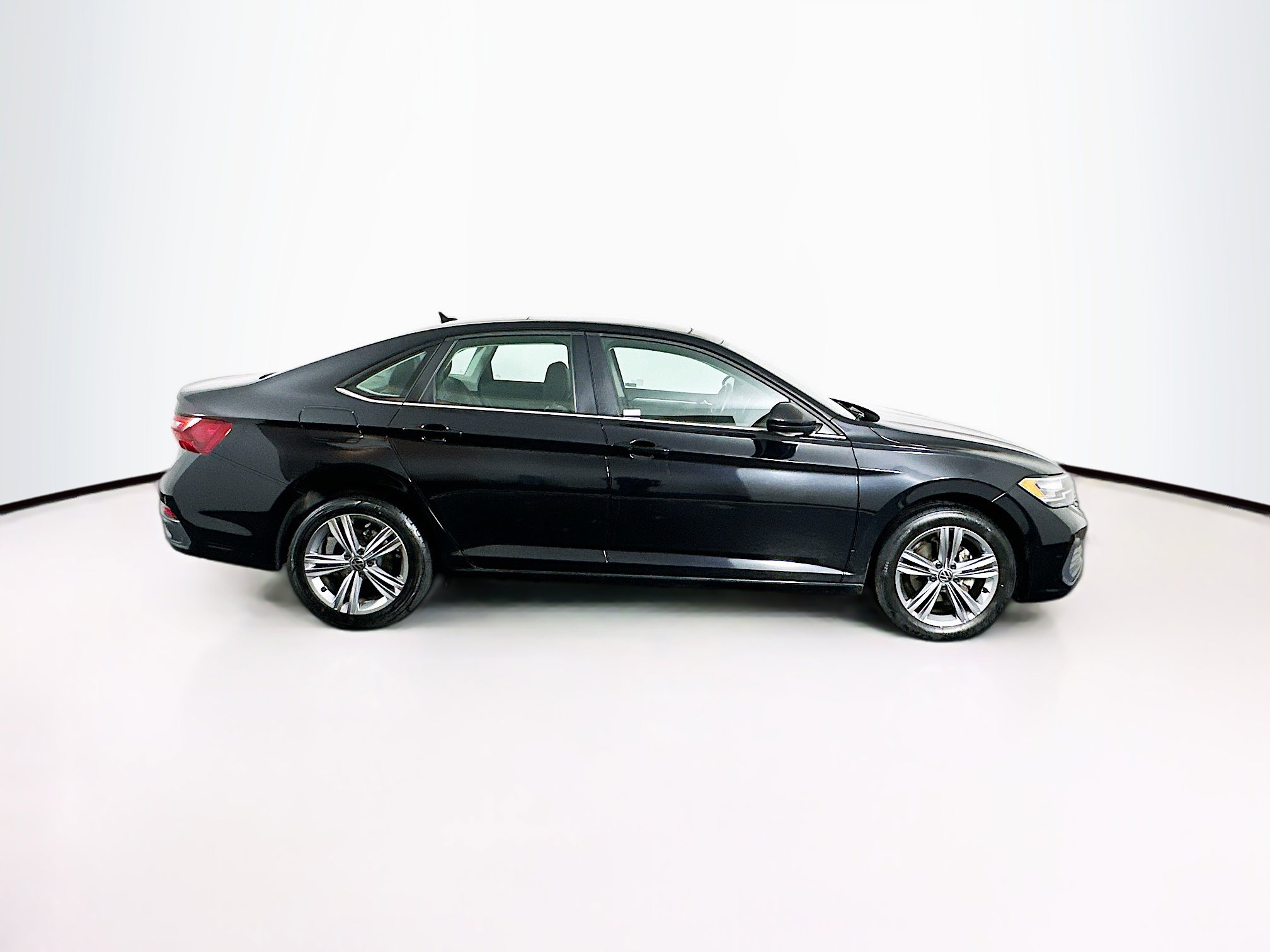 Used 2024 Volkswagen Jetta SE image 10