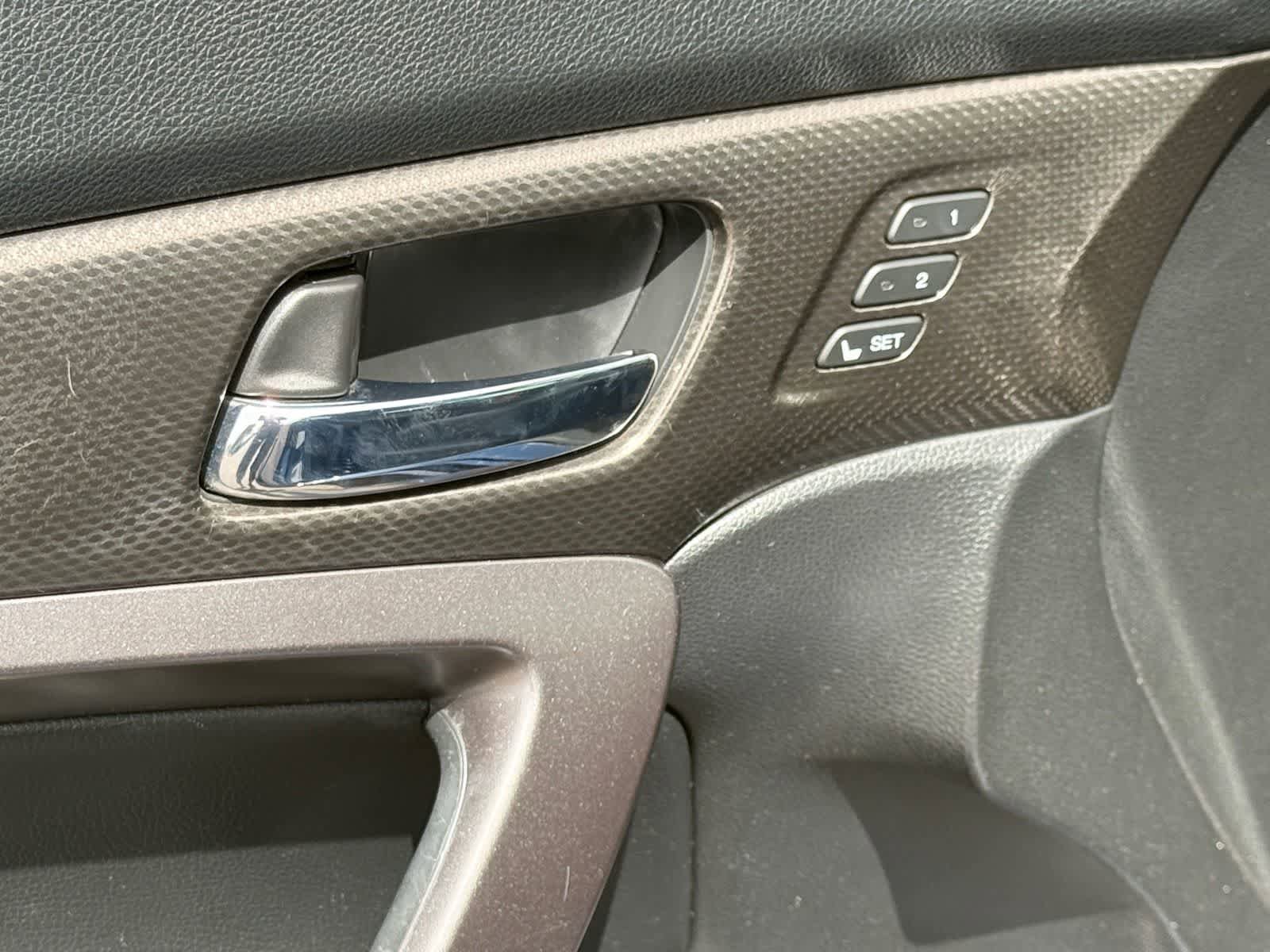 Used 2017 Honda Accord EX-L image 9