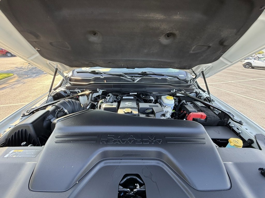 Used 2022 RAM 3500 Laramie image 33