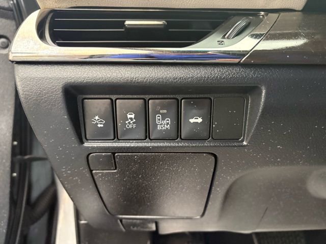 Used 2018 Toyota Avalon XLE Premium image 36