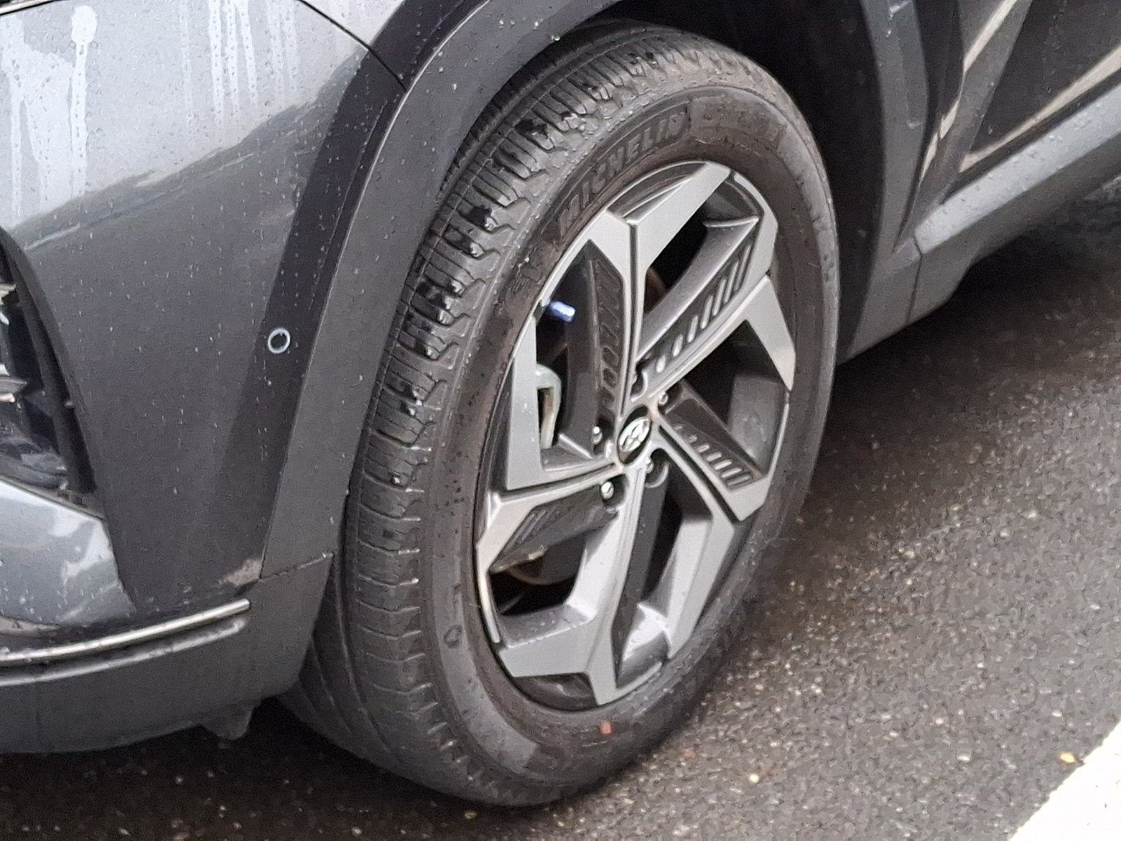 Used 2023 Hyundai Tucson Limited AWD/4WD image 10