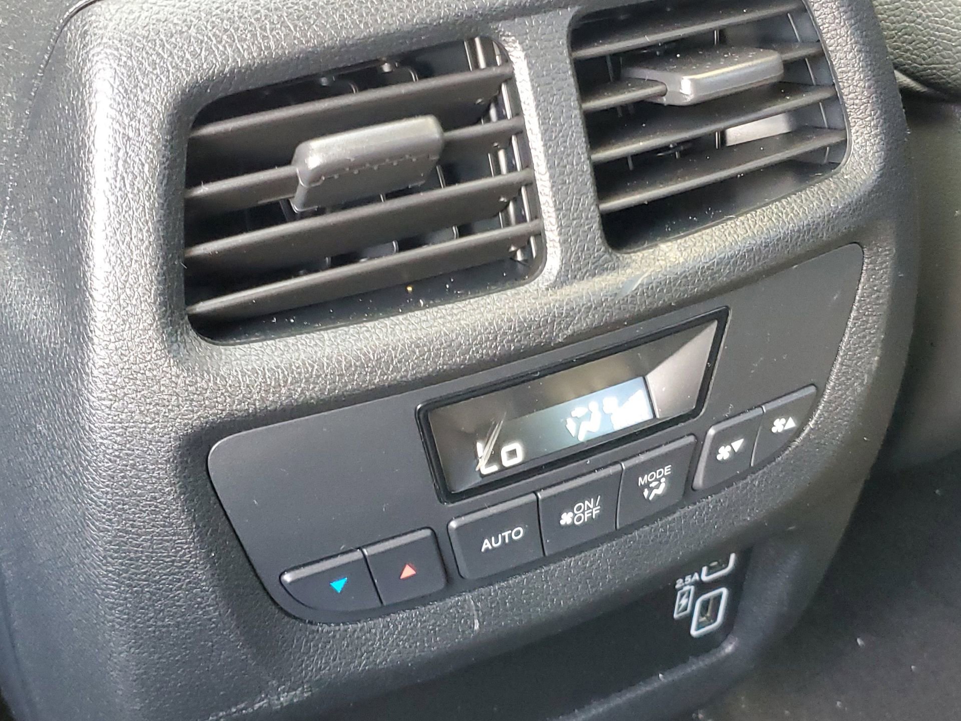 Used 2022 Honda Pilot Special Edition image 14