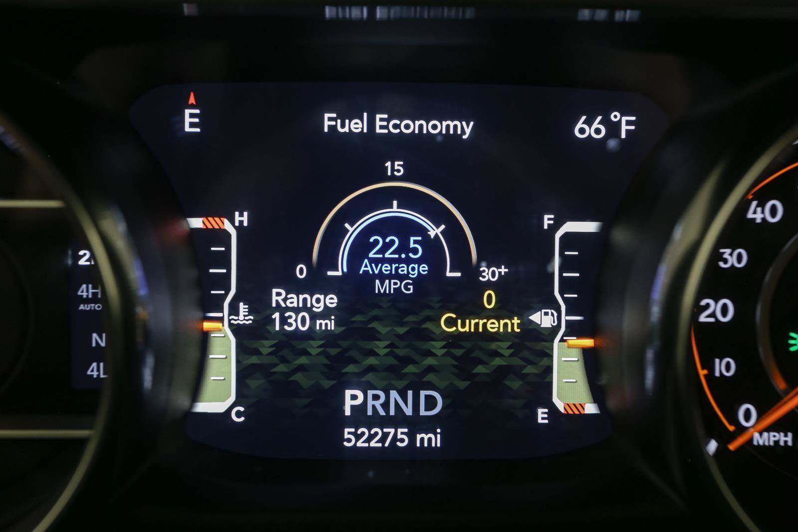 Used 2022 Jeep Wrangler Unlimited Sahara w/ LED Lighting Group AWD/4WD image 43