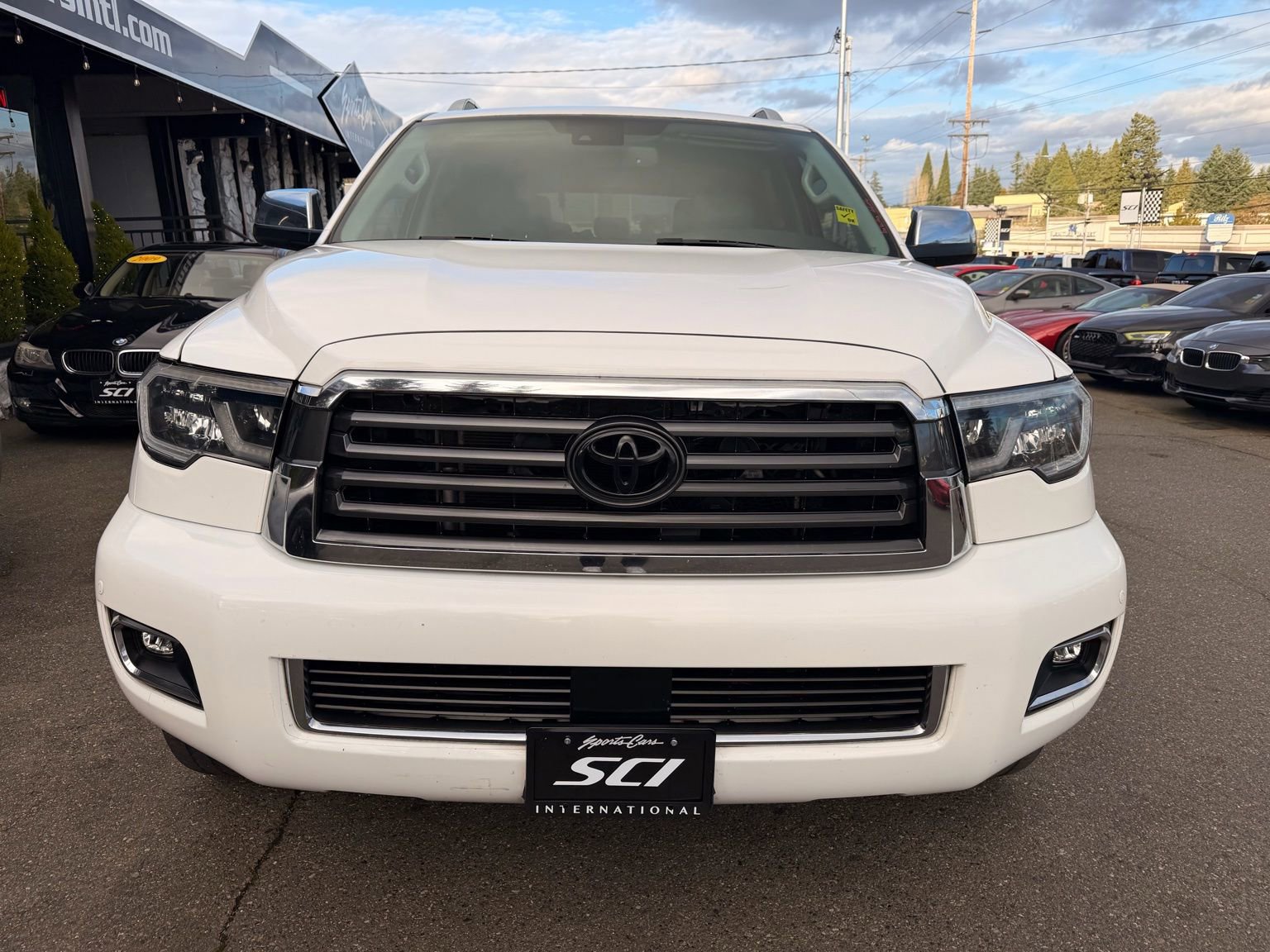 Used 2020 Toyota Sequoia Limited w/ Safety & Convenience Package AWD/4WD image 3