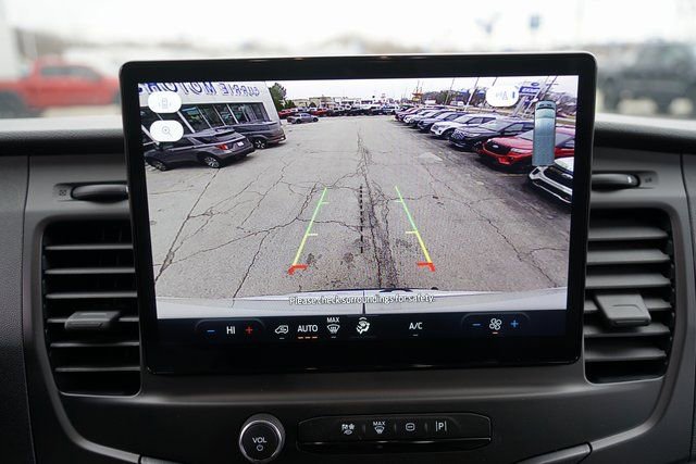 New 2024 Ford E-Transit 148 Medium Roof image 14
