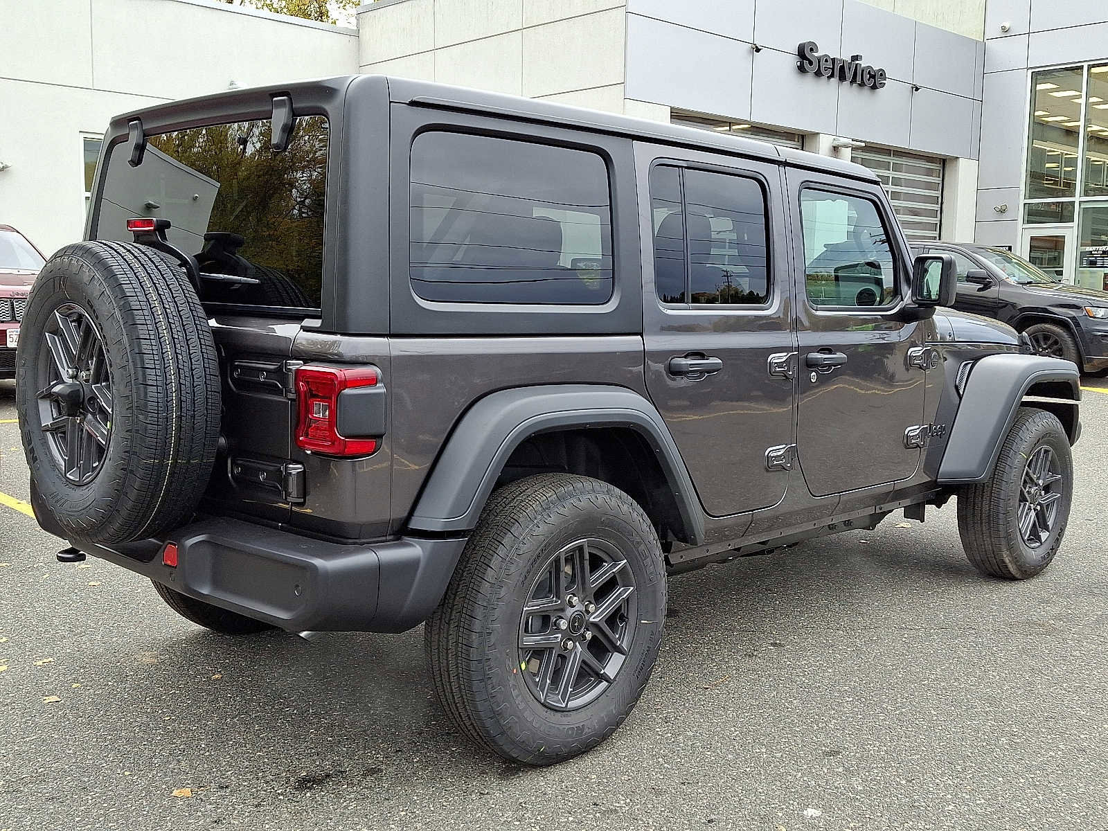 New 2026 Jeep Wrangler Unlimited Sport image 4