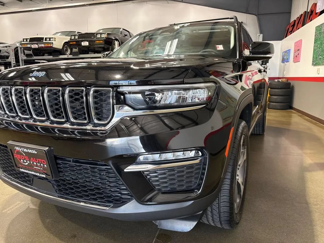 Used 2023 Jeep Grand Cherokee 4WD 4xe image 67