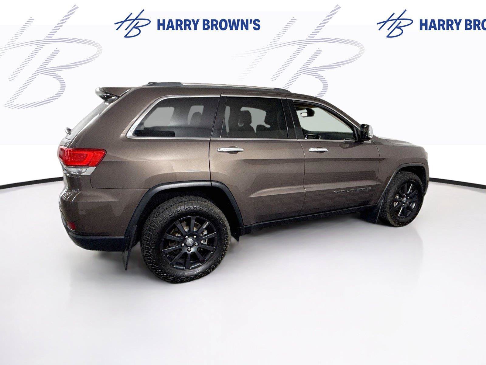 Used 2018 Jeep Grand Cherokee Limited w/ Trailer Tow Group IV AWD/4WD image 33