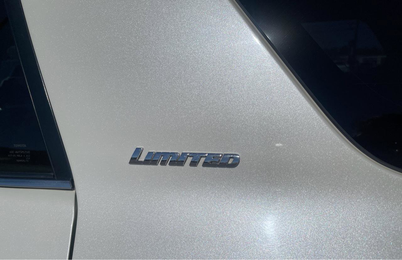 Used 2014 Toyota 4Runner Limited image 9