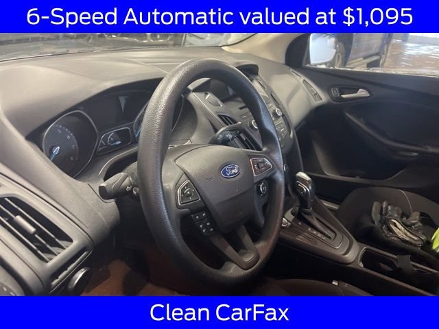 Used 2016 Ford Focus SE image 3