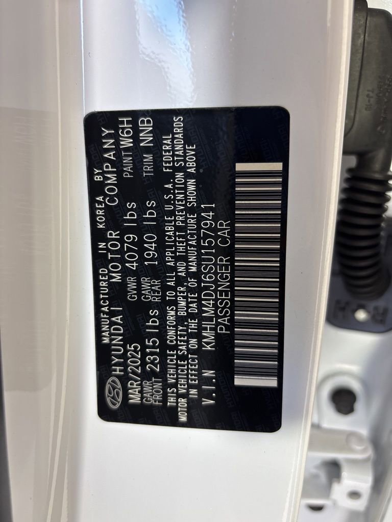Used 2025 Hyundai Elantra SEL FWD image 10