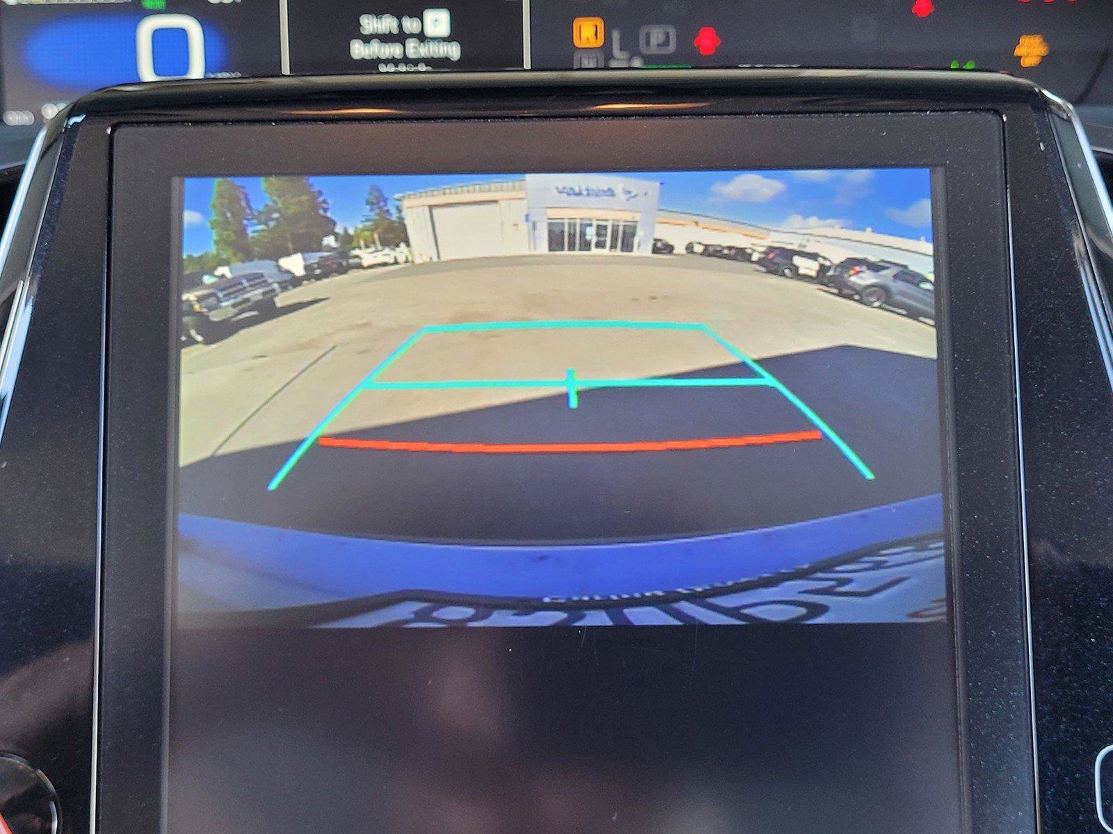 Used 2020 Toyota Prius Prime XLE FWD image 12