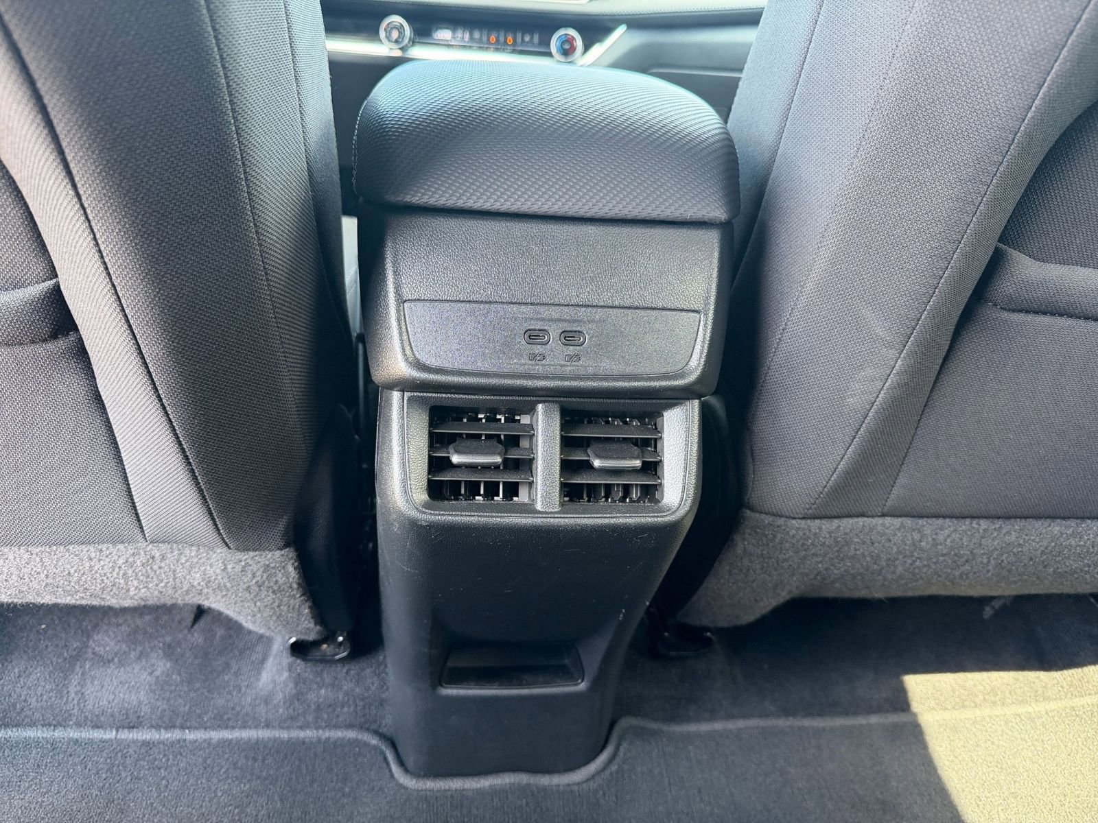 Used 2025 Chevrolet Equinox LT FWD image 23