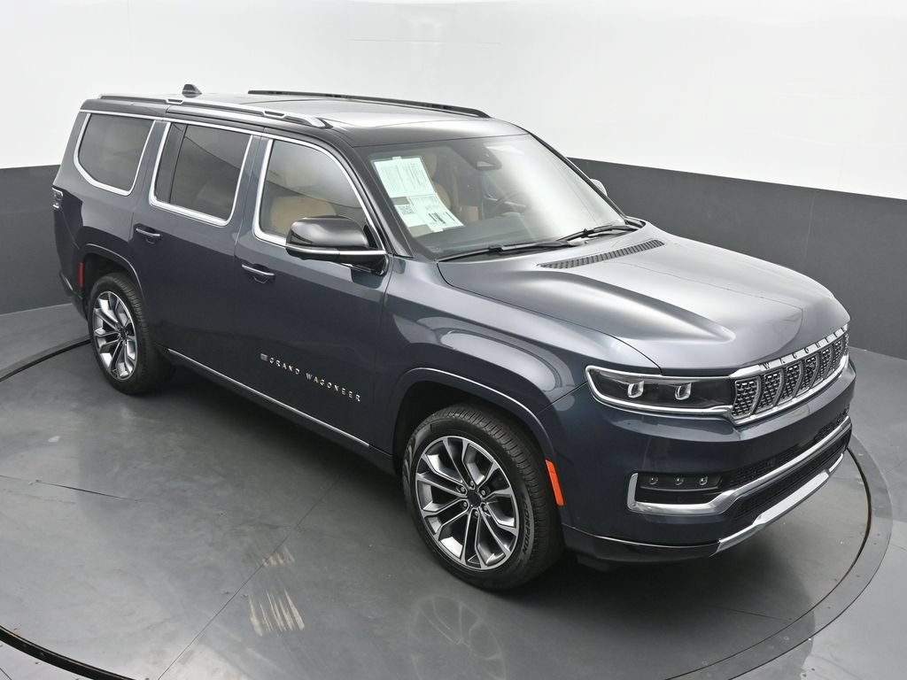 Used 2025 Jeep Grand Wagoneer Series III w/ Rear Seat Video Group 1 AWD/4WD image 45