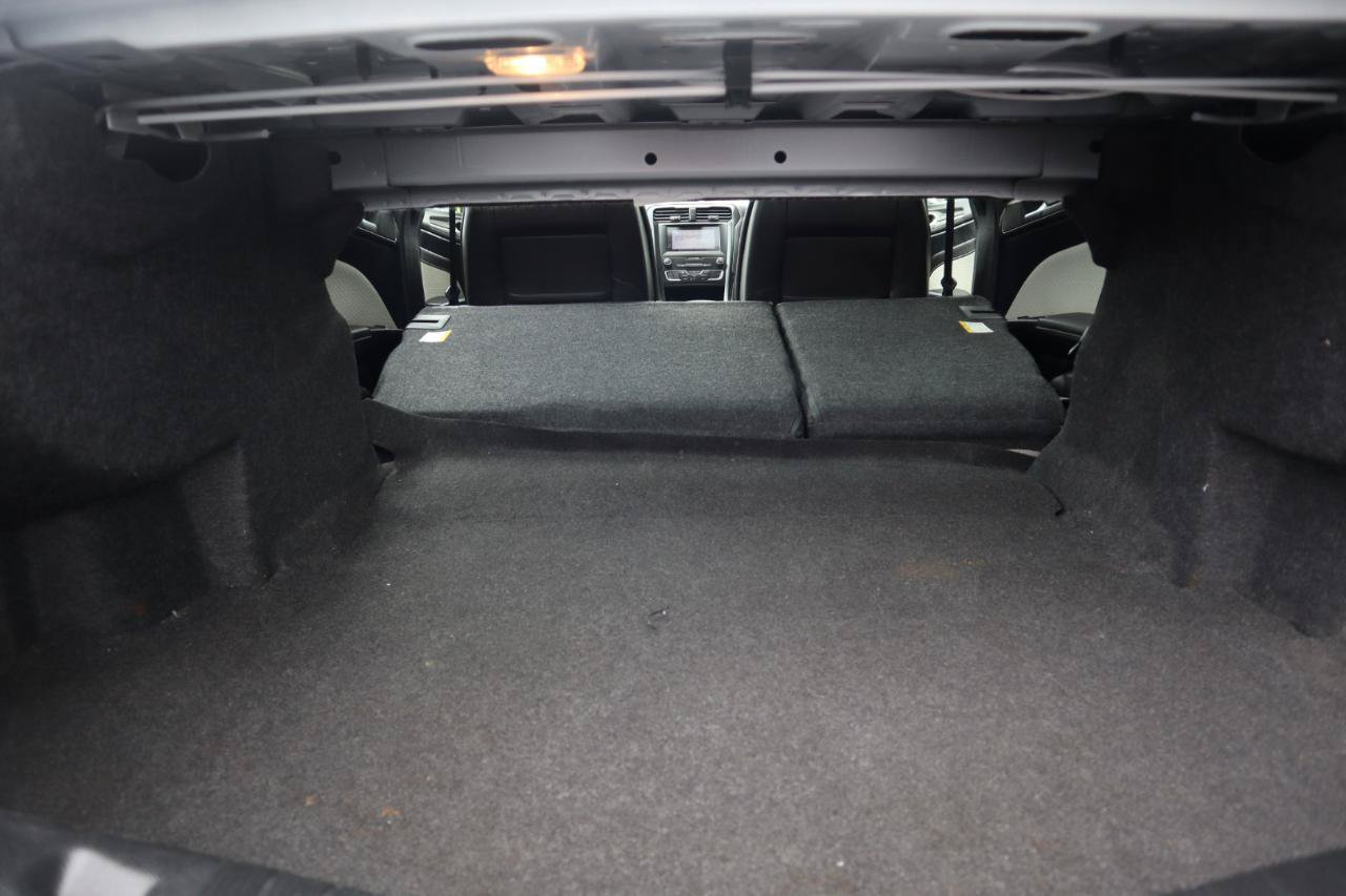 Used 2019 Ford Fusion SE w/ Equipment Group 151A FWD image 51