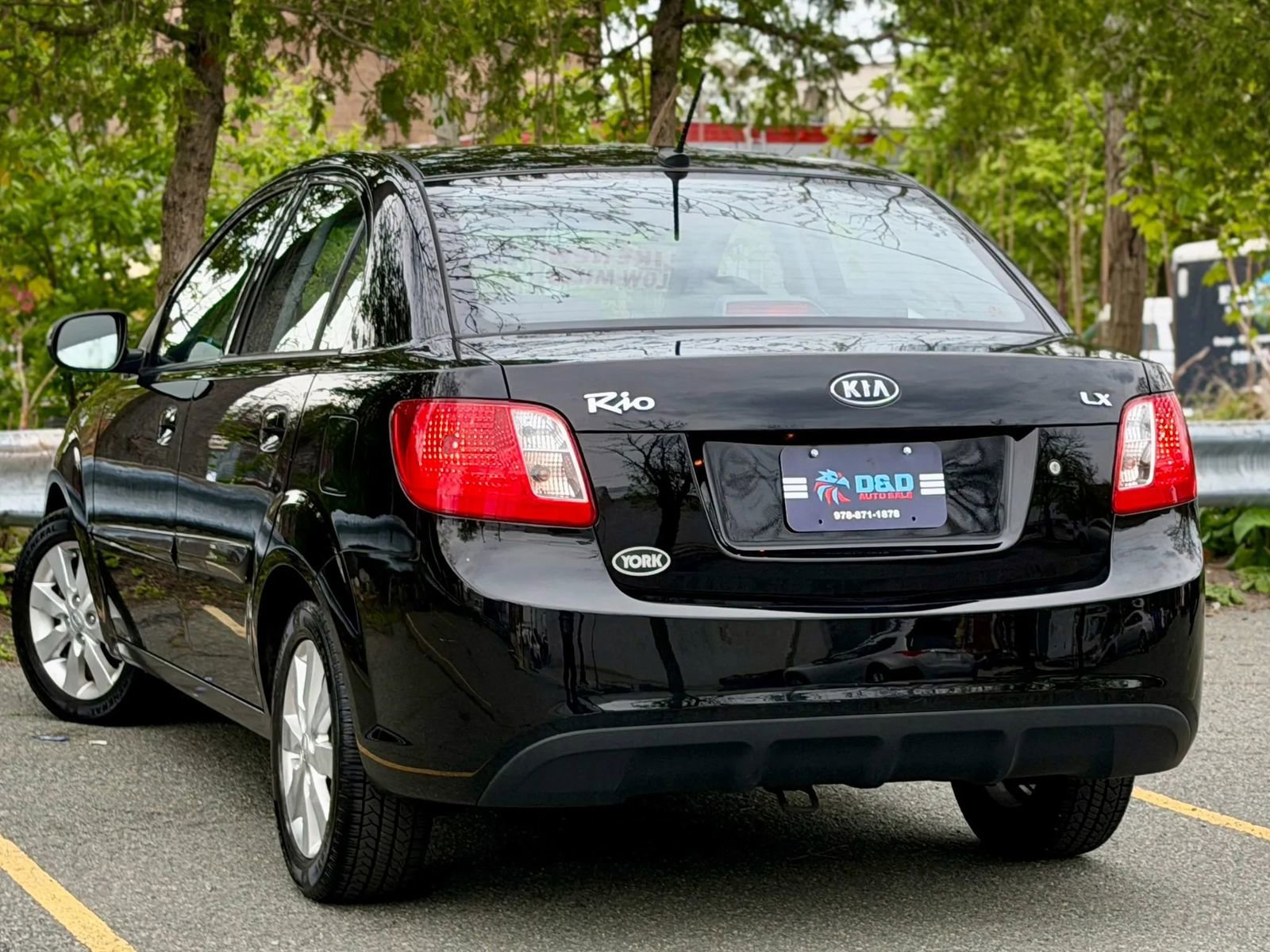 Used 2010 Kia Rio LX w/ Value Pkg FWD image 3