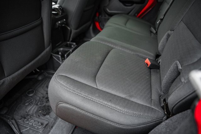 Used 2021 Jeep Wrangler Unlimited Sport image 34