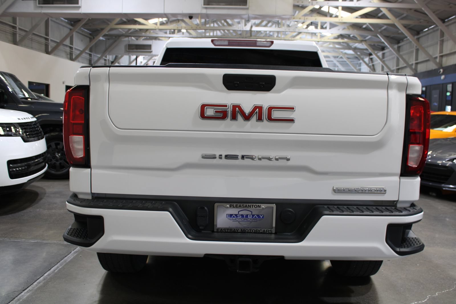 Used 2021 GMC Sierra 1500 Elevation AWD/4WD image 9