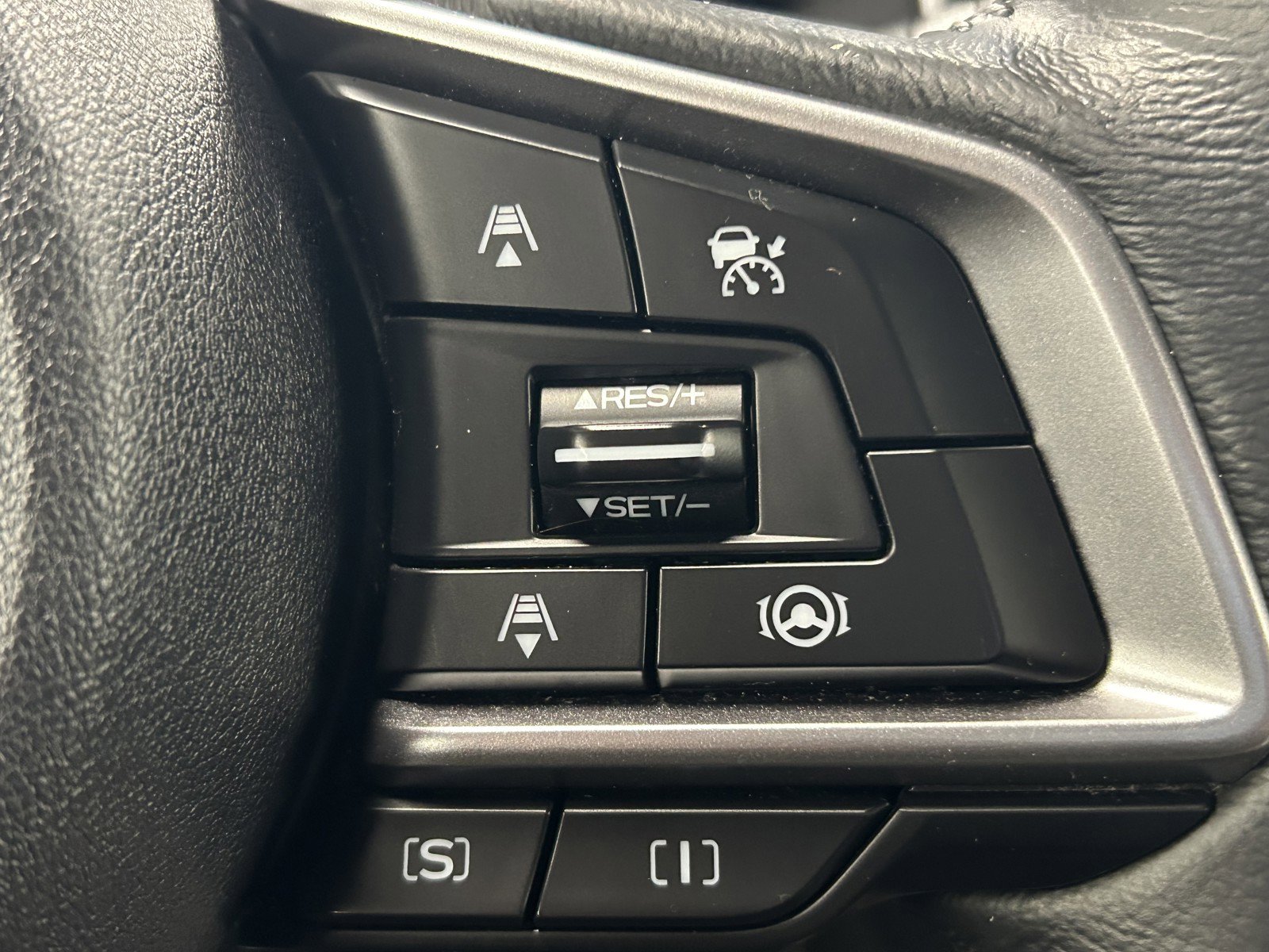 Used 2022 Subaru Forester Premium image 24