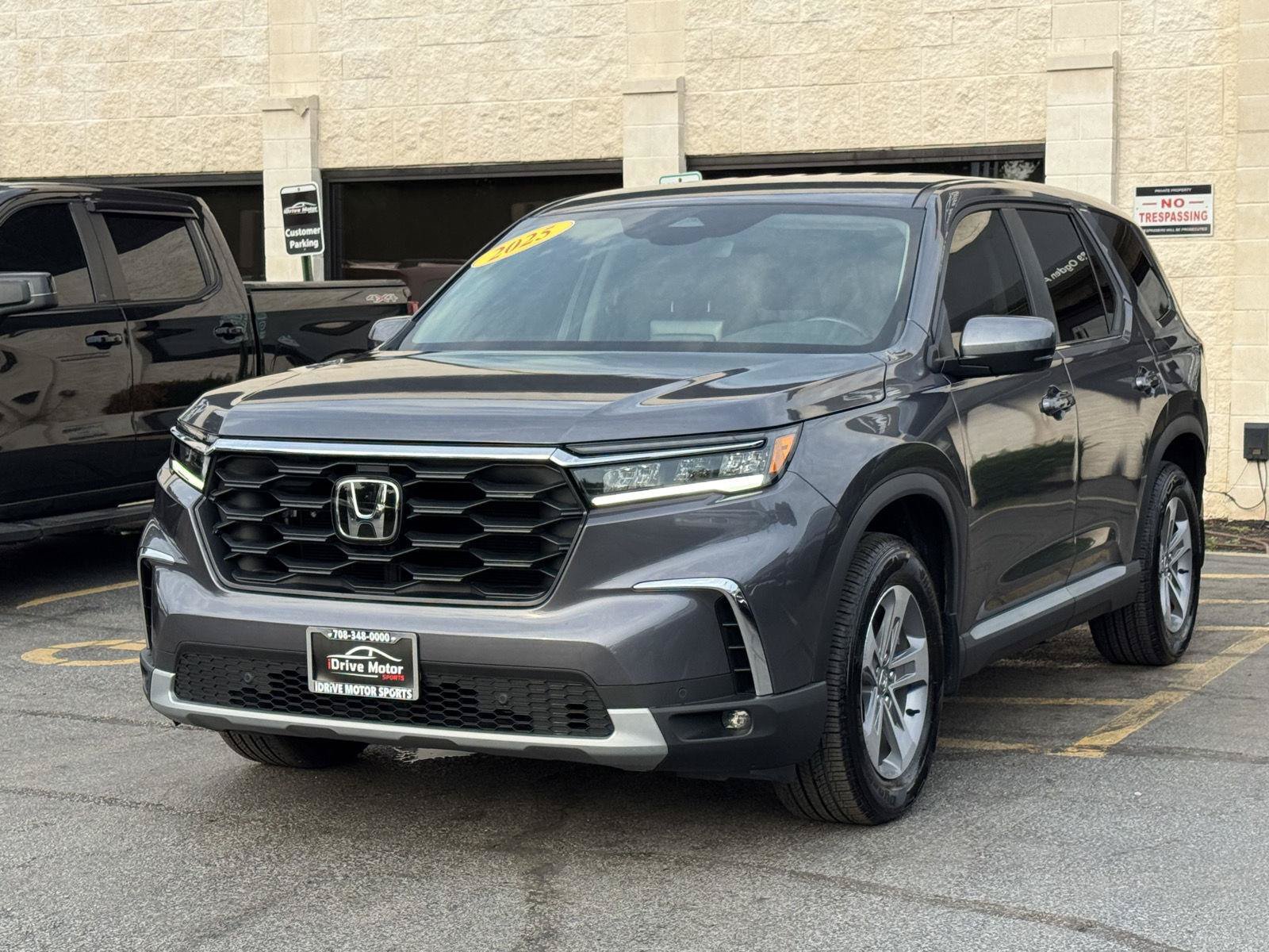 Used 2025 Honda Pilot EX-L image 18